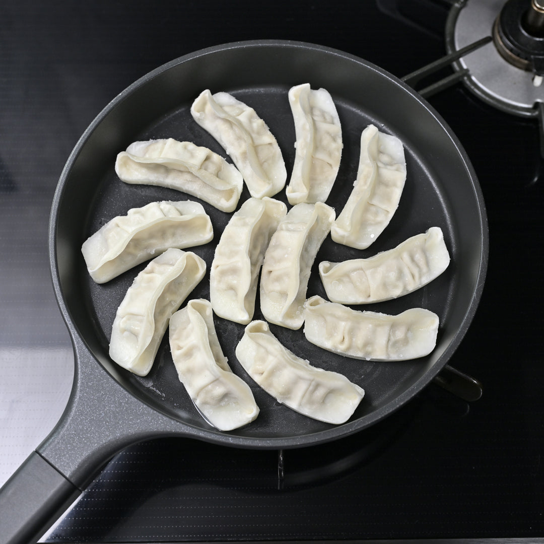 4w1hの冷凍餃子フライパンチャレンジから生まれたフライパン (IH対応)