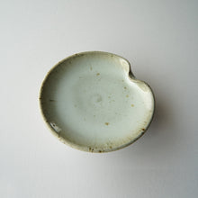 画像をギャラリービューアに読み込む, 箸置き小皿 [りんご灰]
