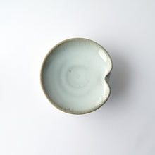 画像をギャラリービューアに読み込む, 箸置き小皿 (白りんご) [栃木]
