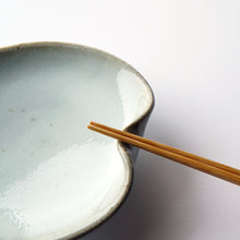 画像をギャラリービューアに読み込む, 箸置き小皿 (白りんご) [栃木]
