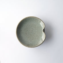 画像をギャラリービューアに読み込む, 箸置き小皿 (透明) [栃木]

