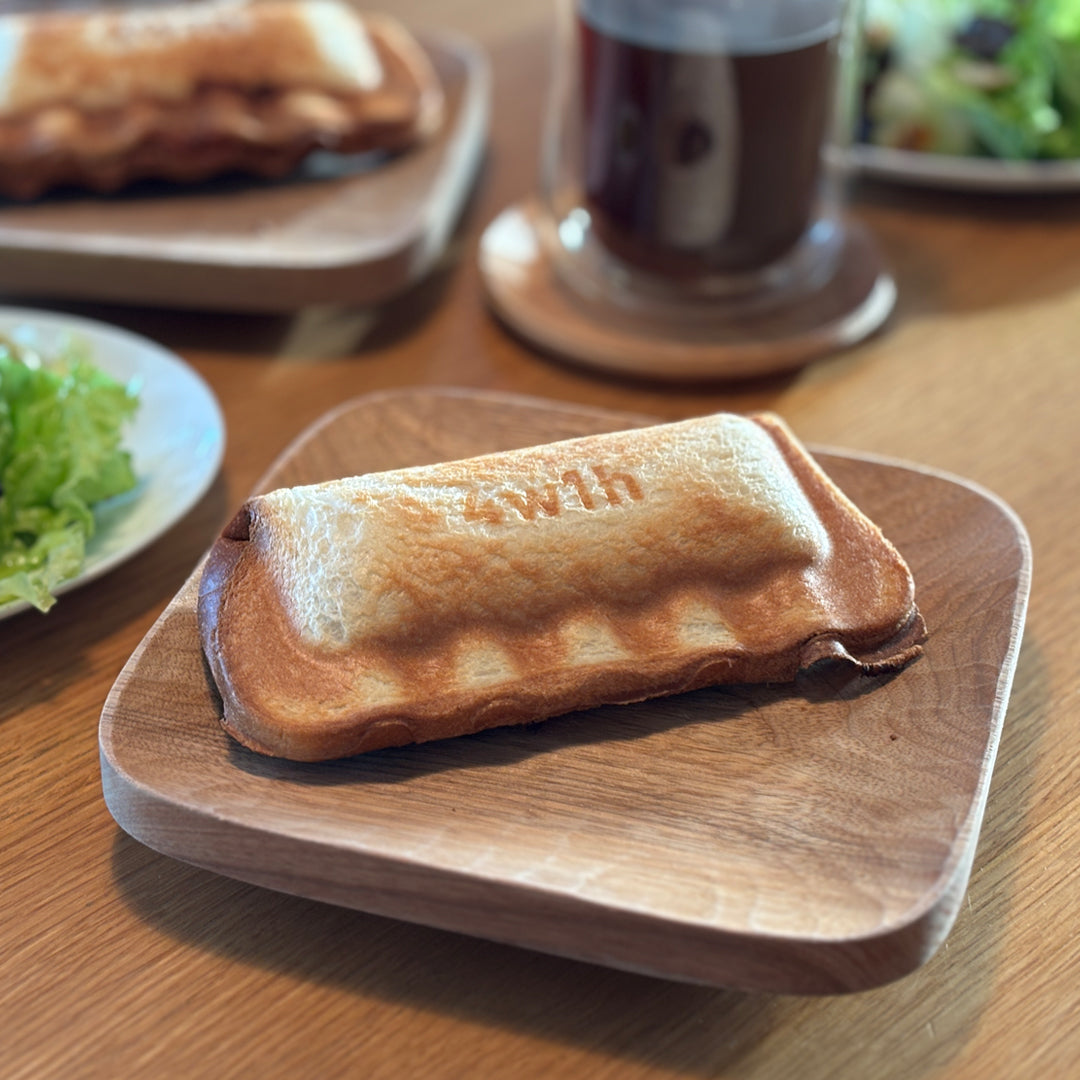 ホットサンドソロ 4w1h | 片手で食べきれるホットサンドメーカー
