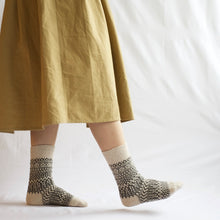 画像をギャラリービューアに読み込む, ウールジャガードソックス
