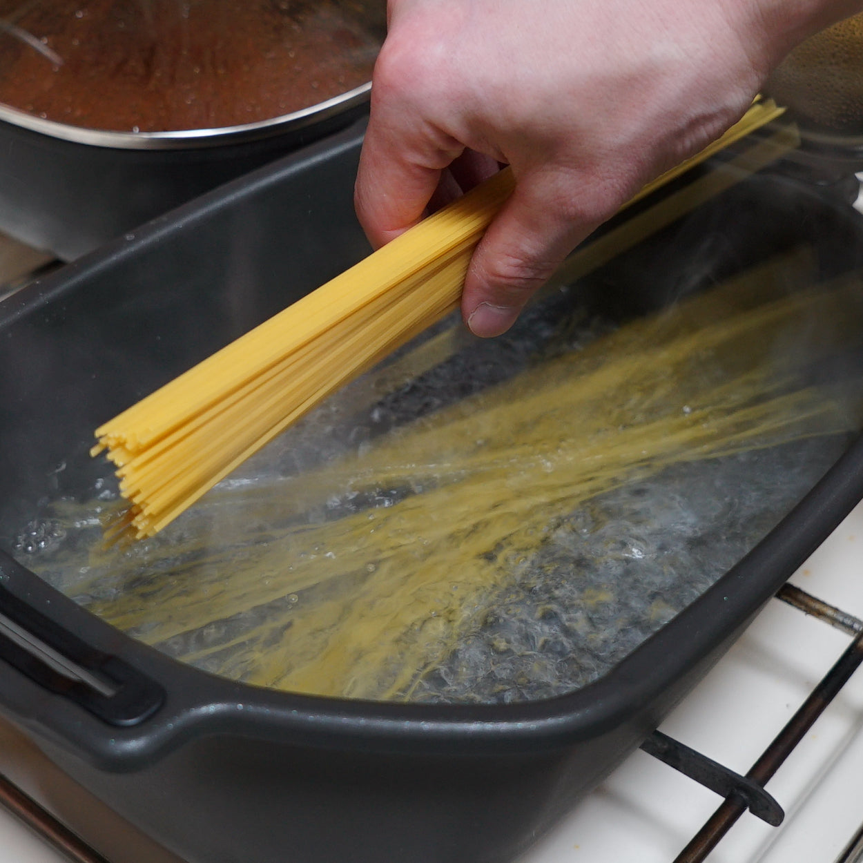 マルチパスタパン(IH対応) 4w1h パスタを最速で食卓へ。湯切れ抜群の