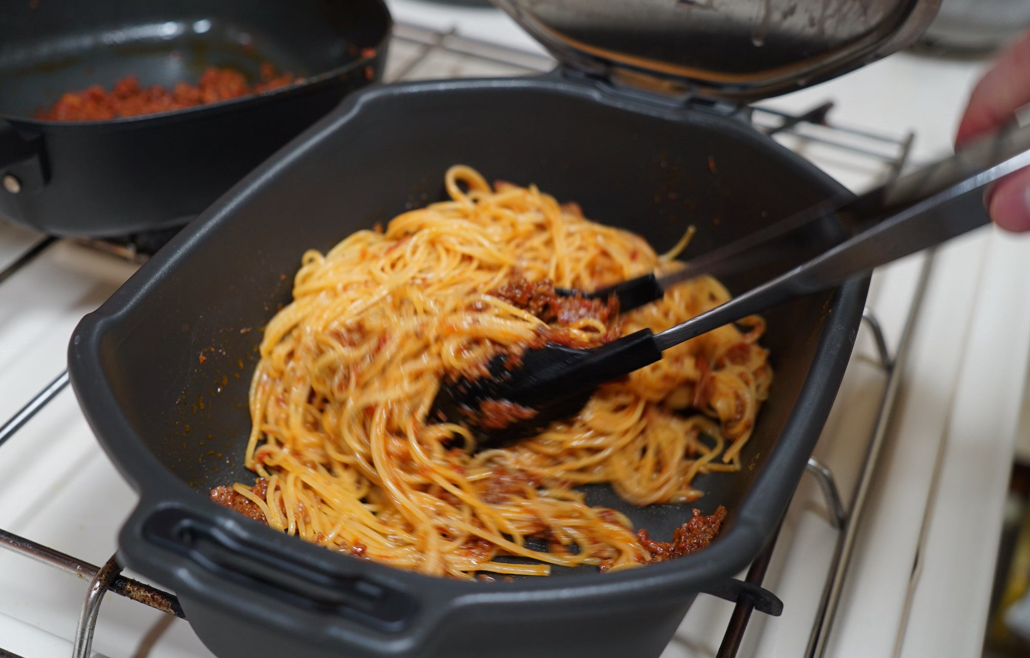 マルチパスタパン(IH対応) 4w1h パスタを最速で食卓へ。湯切れ抜群の
