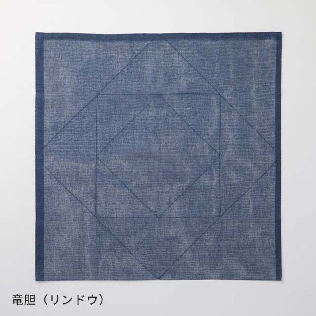 竜胆の花ふきんを広げた状態